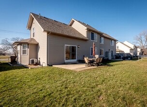 8679 Old Green Bay Rd in Pleasant Prairie, WI - Building Photo - Building Photo