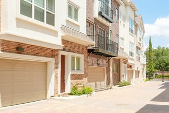 Camden Townhomes at Willowick Park in Houston, TX - Building Photo - Building Photo