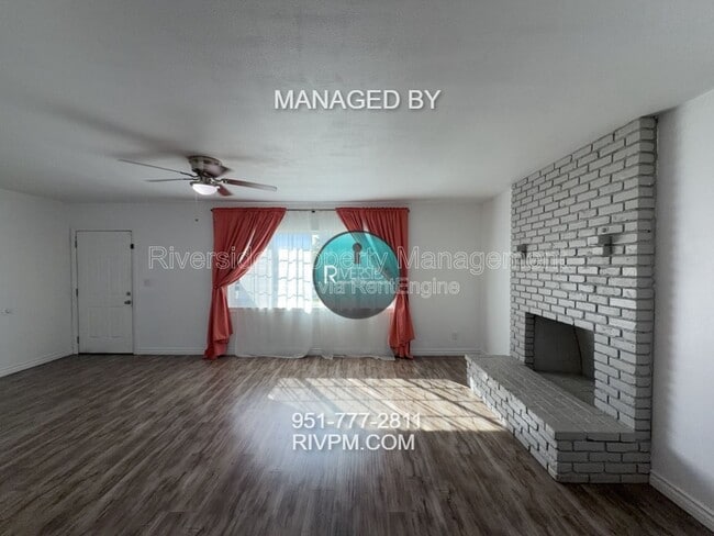 9817 Olive St in Bloomington, CA - Building Photo - Building Photo