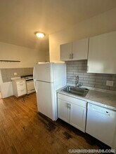 148 5th St, Unit 2 in Cambridge, MA - Building Photo - Building Photo