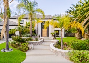 25879 Chalmers Pl in Calabasas, CA - Building Photo - Building Photo