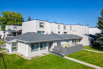 Sunridge Village in Calgary, AB - Building Photo - Building Photo