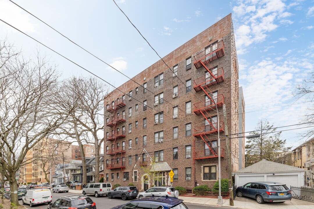 1414 E 14th St in Brooklyn, NY - Building Photo