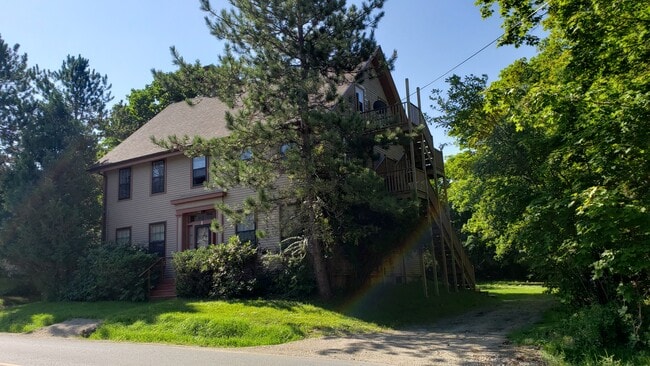 property at 7 Elm St