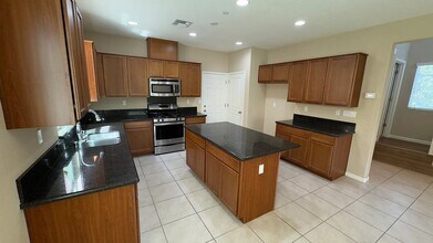 2501 Chuck Hammond Dr in Fairfield, CA - Building Photo - Building Photo