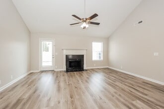 1246 Catawba Way in Murfreesboro, TN - Building Photo - Building Photo