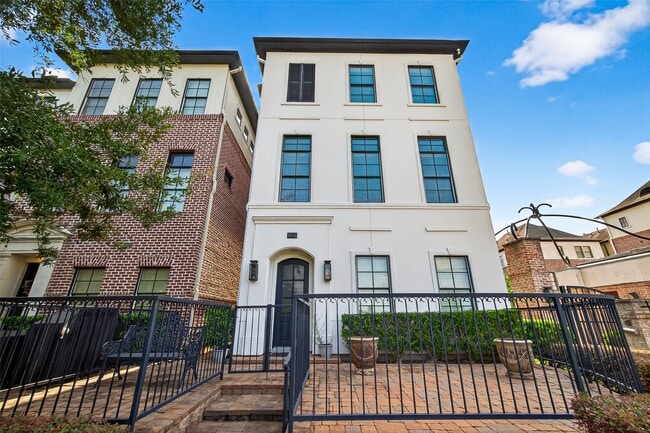 property at 9413 Fannin St