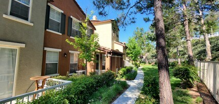 23439 Abbey Glen Pl in Santa Clarita, CA - Building Photo - Building Photo