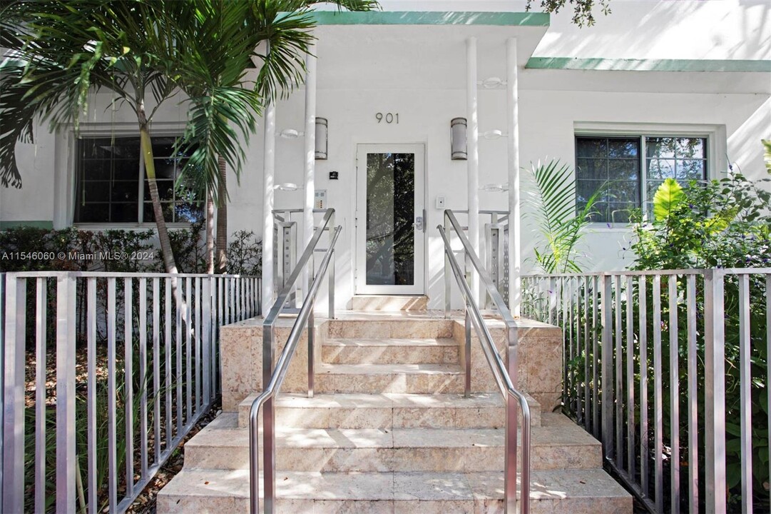 901 3rd St, Unit 3 in Miami Beach, FL - Foto de edificio