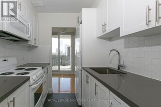 485 Huron St in Toronto, ON - Building Photo - Building Photo