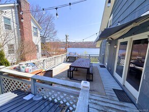 451 E Main St in Jefferson Valley, NY - Building Photo - Building Photo