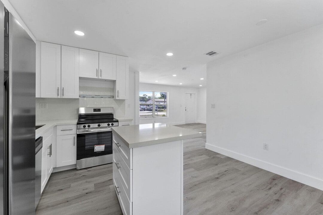 317 NW 3rd St in Deerfield Beach, FL - Building Photo