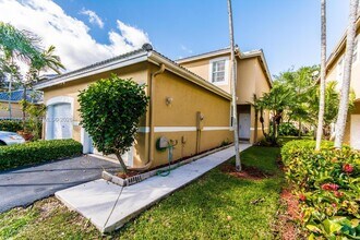1911 Madeira Dr in Weston, FL - Building Photo - Building Photo