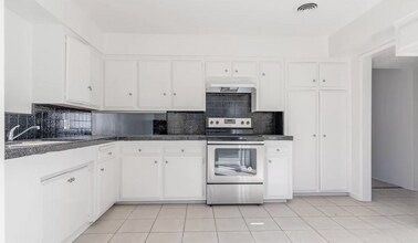 3600 Dana St in Bakersfield, CA - Building Photo - Building Photo