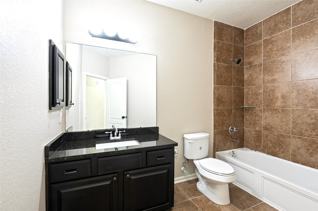 property at 6526 Hunters Creek Ln