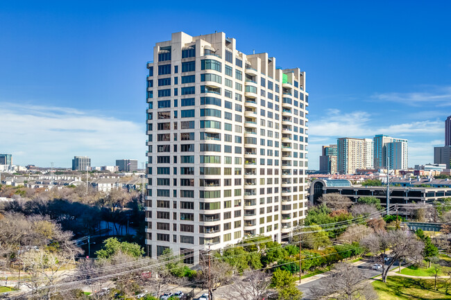 The Claridge in Dallas, TX - Foto de edificio - Building Photo