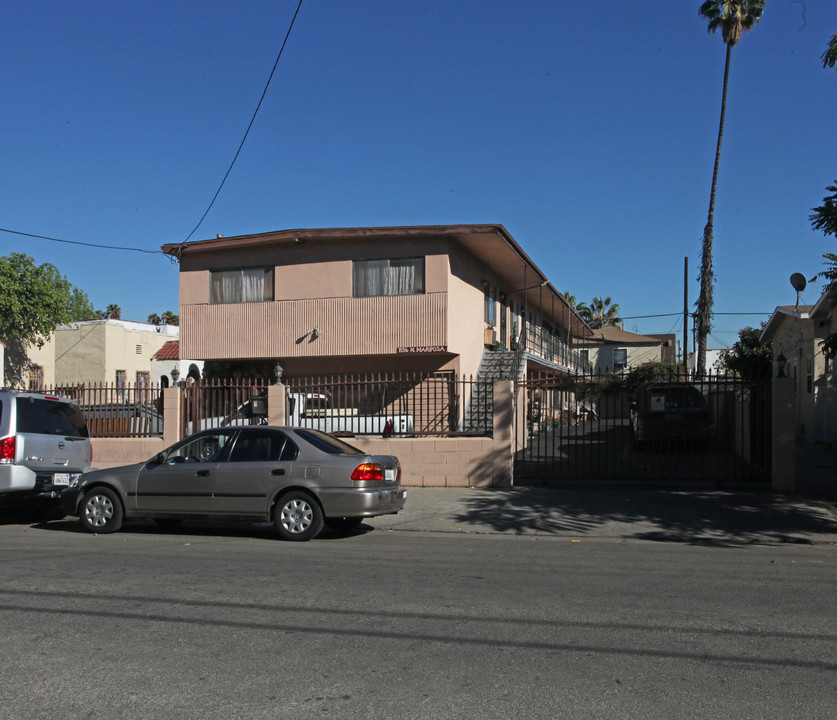 1136 Mariposa Ave in Los Angeles, CA - Building Photo