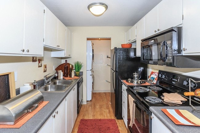 Waterbrook Lofts and Apartments
