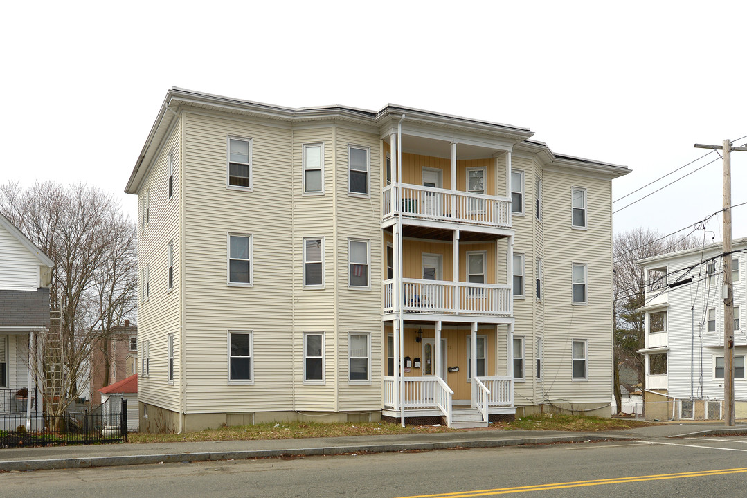 50 Sawtell Ave in Brockton, MA - Building Photo