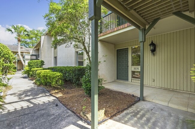 property at 10136 Leisure Ln N