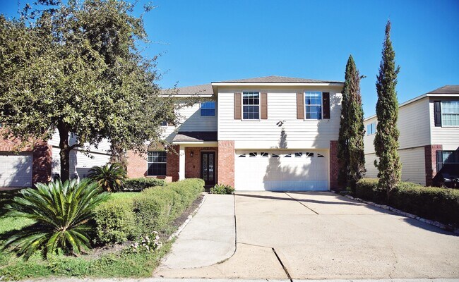 property at 18234 Sable Tree Dr