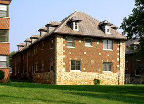 Swanola Apartments in Roanoke, VA - Building Photo