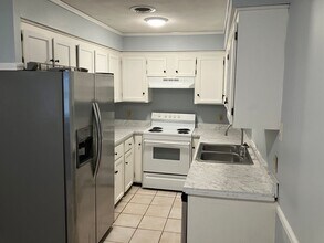 726 Robindale Dr in Tupelo, MS - Building Photo - Building Photo