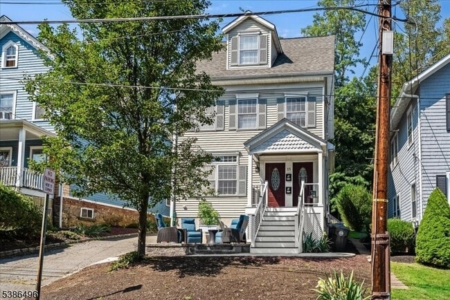 15 Center Ave in Morristown, NJ - Foto de edificio - Building Photo