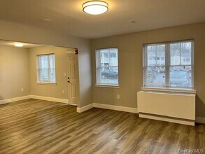 1 Fairway Cir, Unit A4 in White Plains, NY - Building Photo - Building Photo