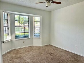 311 Valley Spring Dr in Arlington, TX - Building Photo - Building Photo