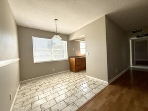 93 Sheffield D in West Palm Beach, FL - Building Photo - Building Photo