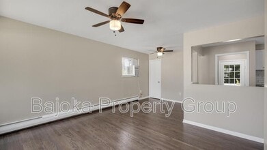265 N Milford Rd in Highland, MI - Building Photo - Building Photo