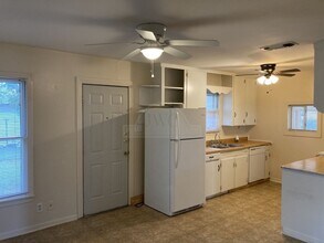 1610 Stone in Killeen, TX - Building Photo - Building Photo