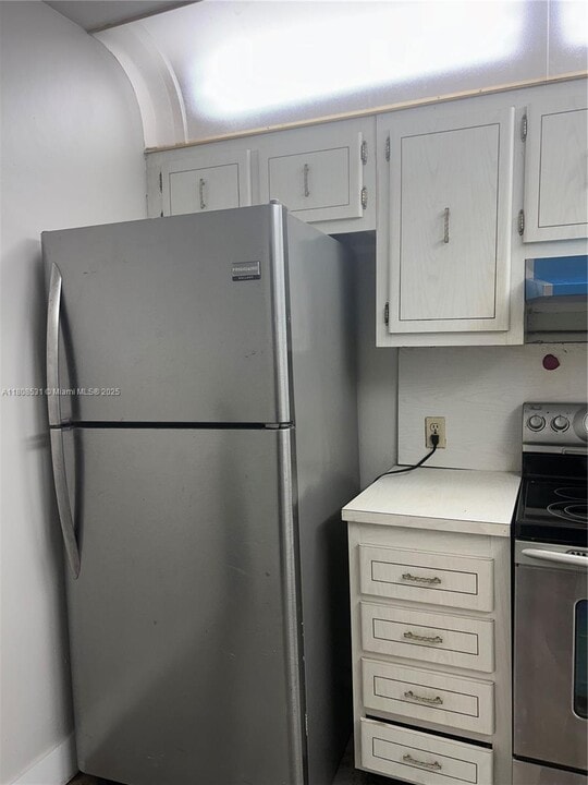 11905 NE 2nd Ave in Miami, FL - Building Photo