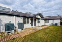 3615 Dennis St photo'