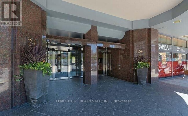 24-2224 Wellesley St W