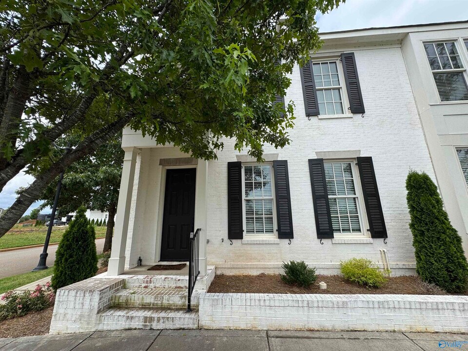 194 Kearny St in Madison, AL - Building Photo