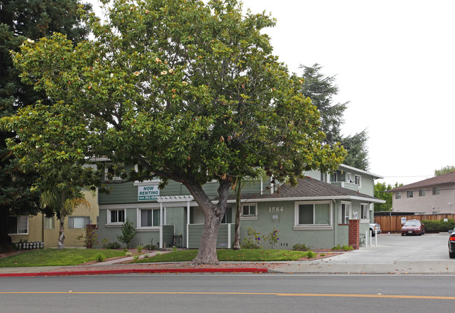 1584 Hollenbeck Ave in Sunnyvale, CA - Building Photo - Building Photo