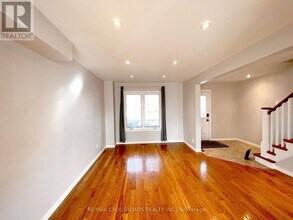 1559 Parish Ln in Oakville, ON - Building Photo - Building Photo