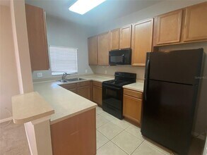 2721 Retreat View Cir in Sanford, FL - Building Photo - Building Photo