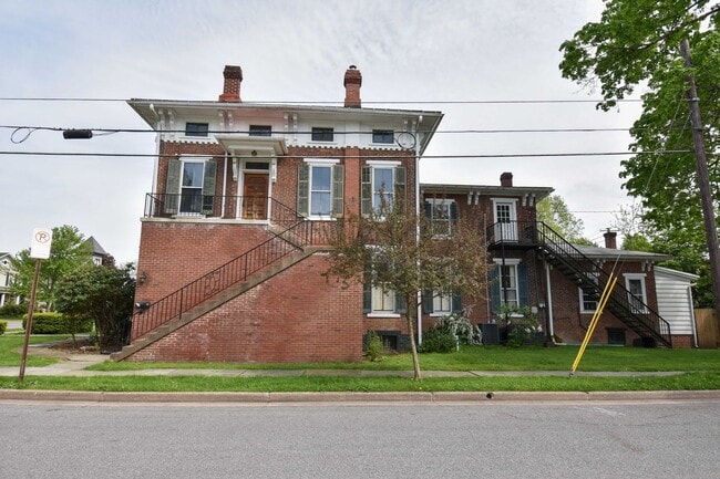 440-444 W Main St in Lock Haven, PA - Building Photo - Building Photo