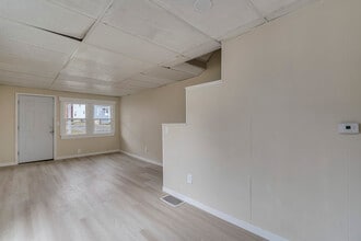 741 Griffin St, Unit 741 in Watertown, NY - Foto de edificio - Building Photo