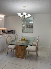 9101 SW 19th Pl in Davie, FL - Building Photo - Building Photo