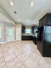 2865 Amber Ave in Groves, TX - Building Photo - Building Photo