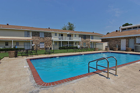 Lifestyle on Pines