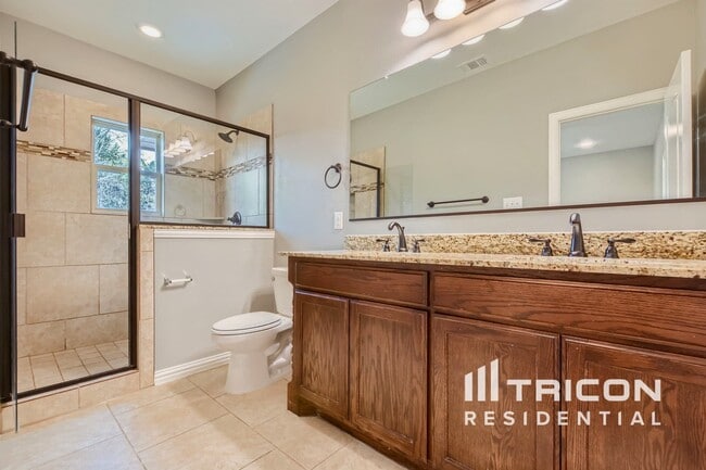 1990 Timber Oaks Dr in Garland, TX - Building Photo - Building Photo