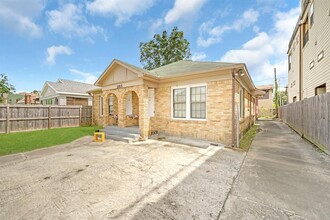 2915 Isabella St in Houston, TX - Building Photo - Building Photo