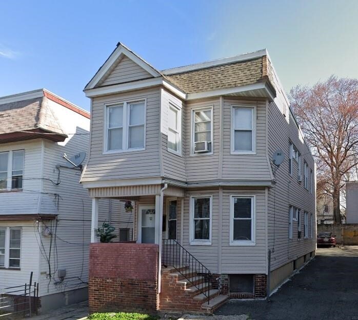12 Montrose Terrace in Irvington, NJ - Building Photo