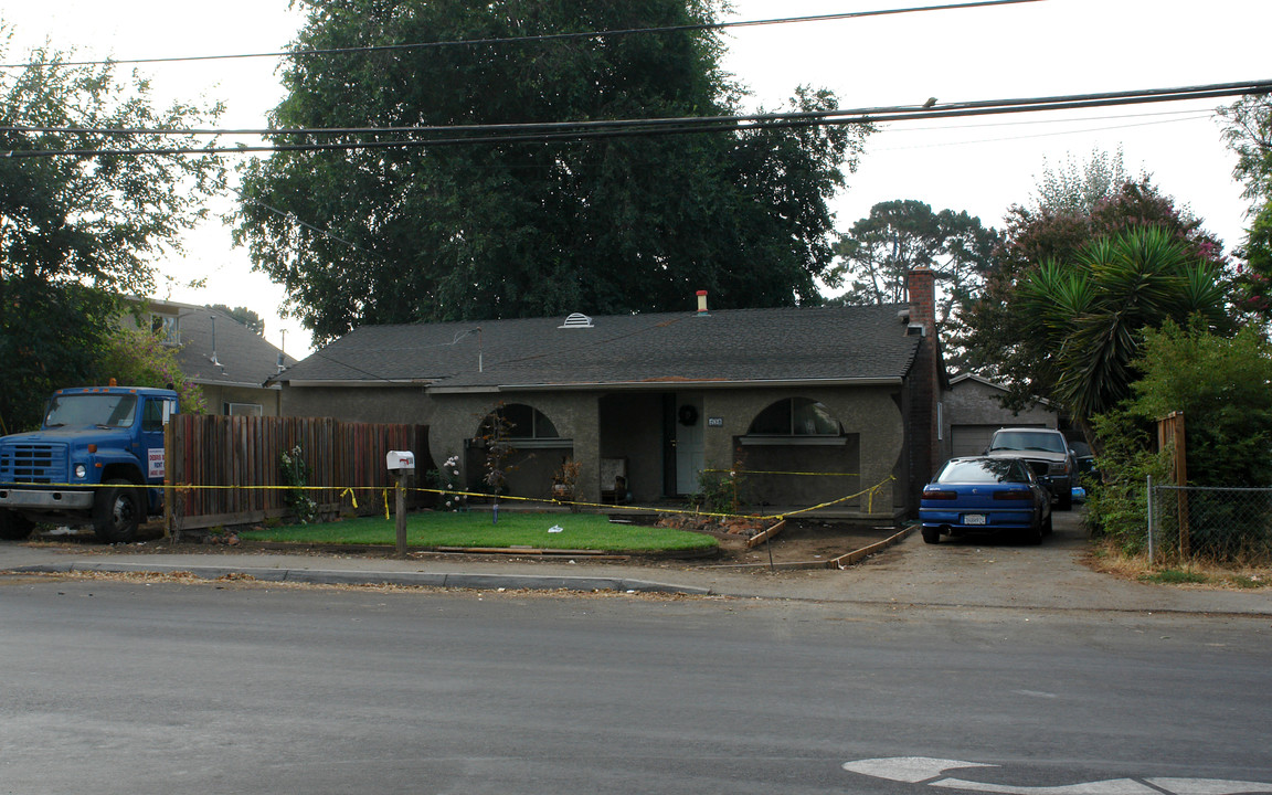 238-246 Southside Dr in San Jose, CA - Building Photo