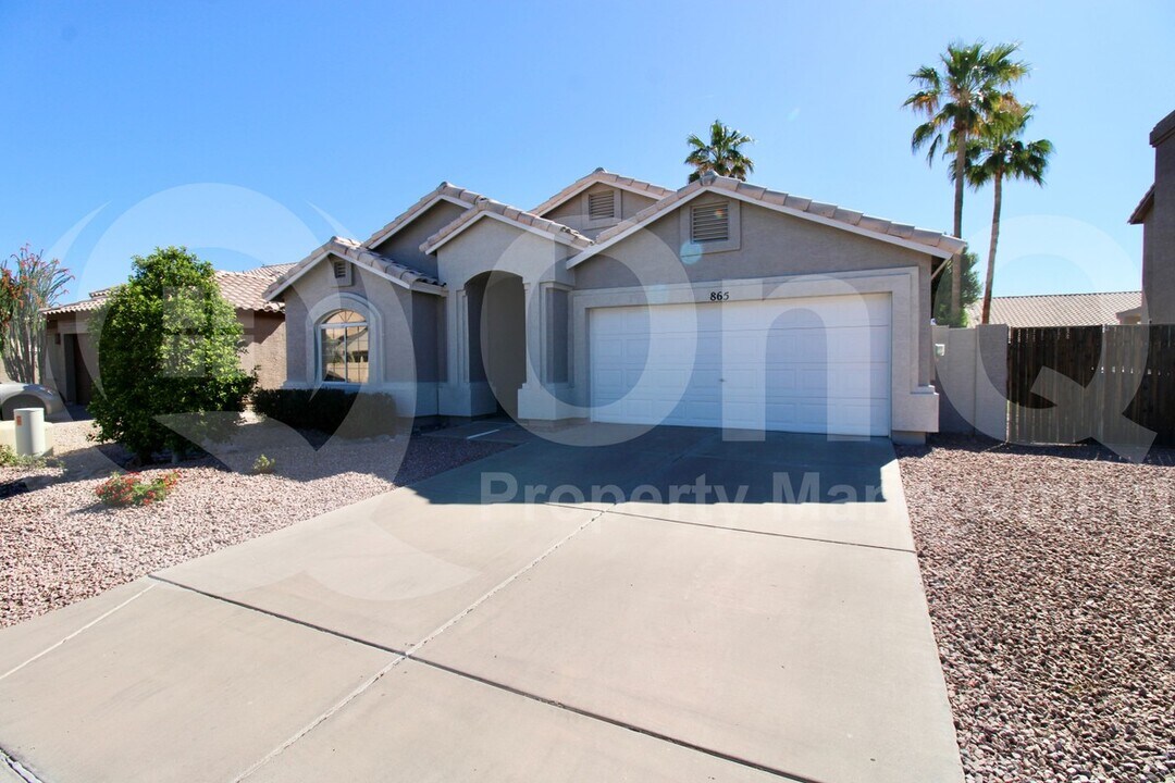 865 N Jackson St in Gilbert, AZ - Building Photo